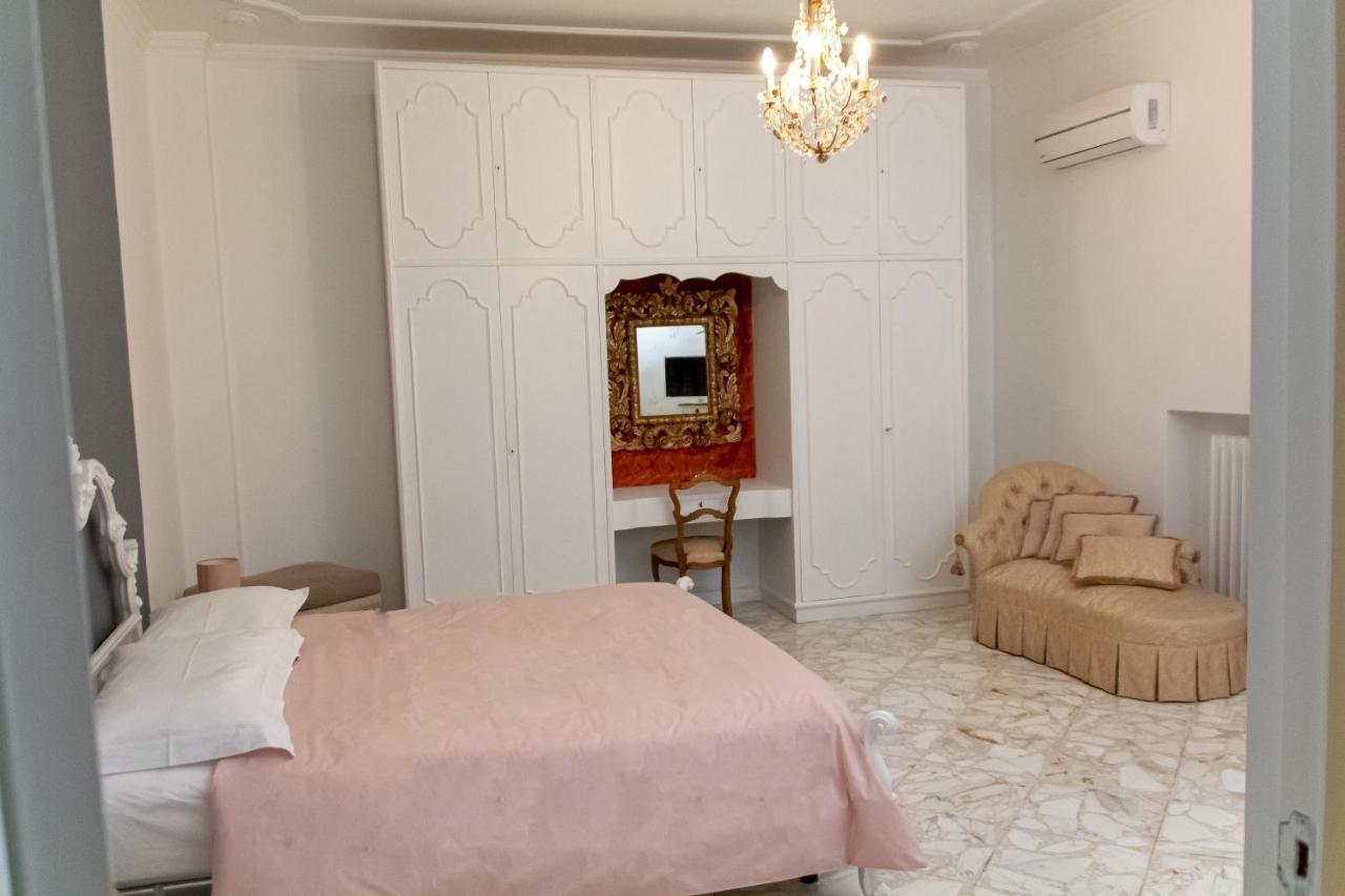 Interno 9 Hotel Bari Ngoại thất bức ảnh