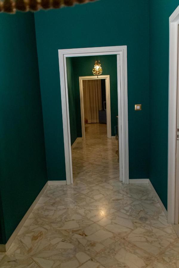 Interno 9 Hotel Bari Ngoại thất bức ảnh