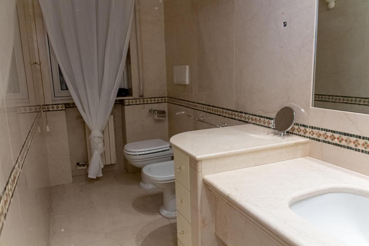 Interno 9 Hotel Bari Ngoại thất bức ảnh