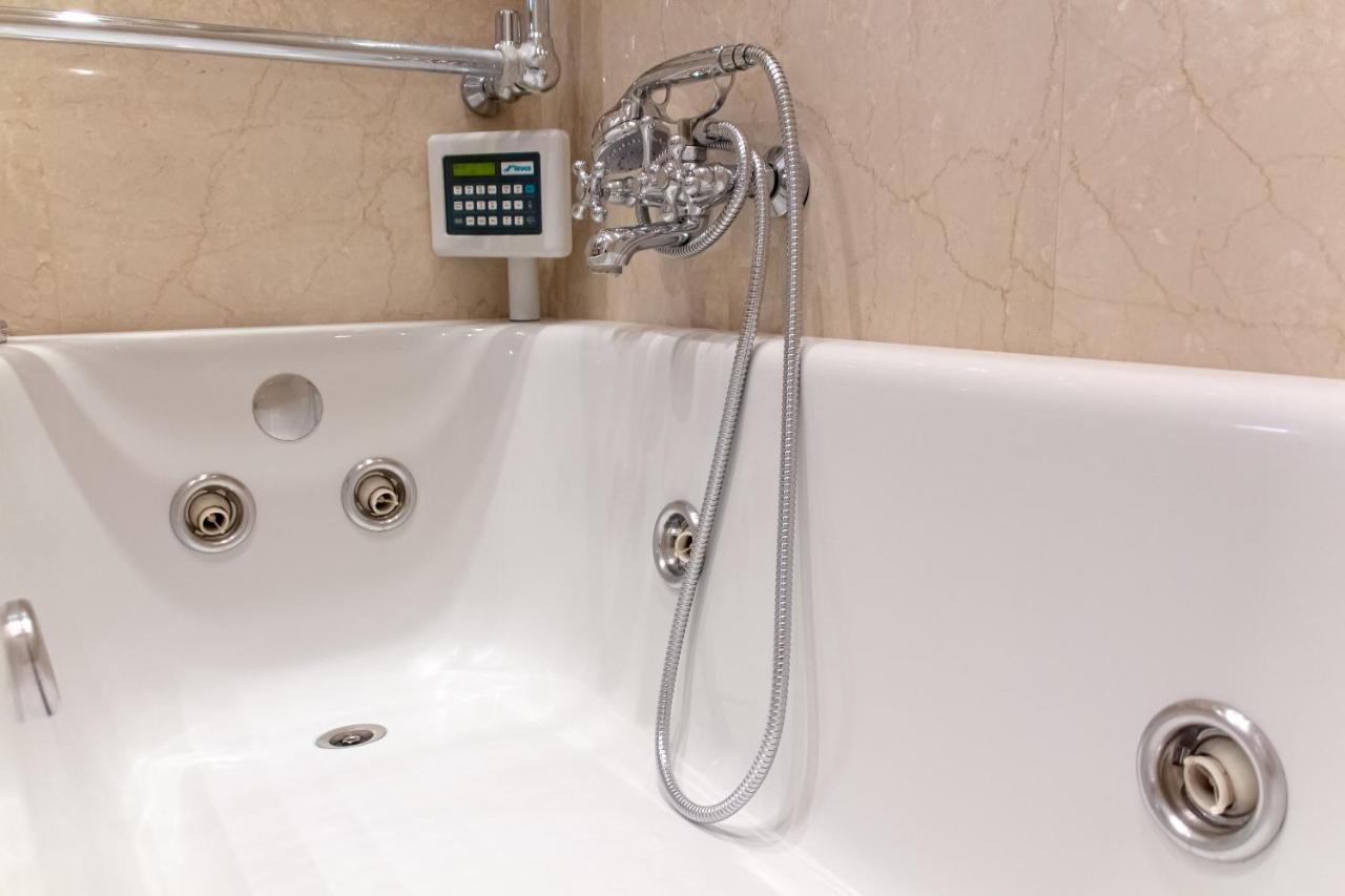 Interno 9 Hotel Bari Ngoại thất bức ảnh