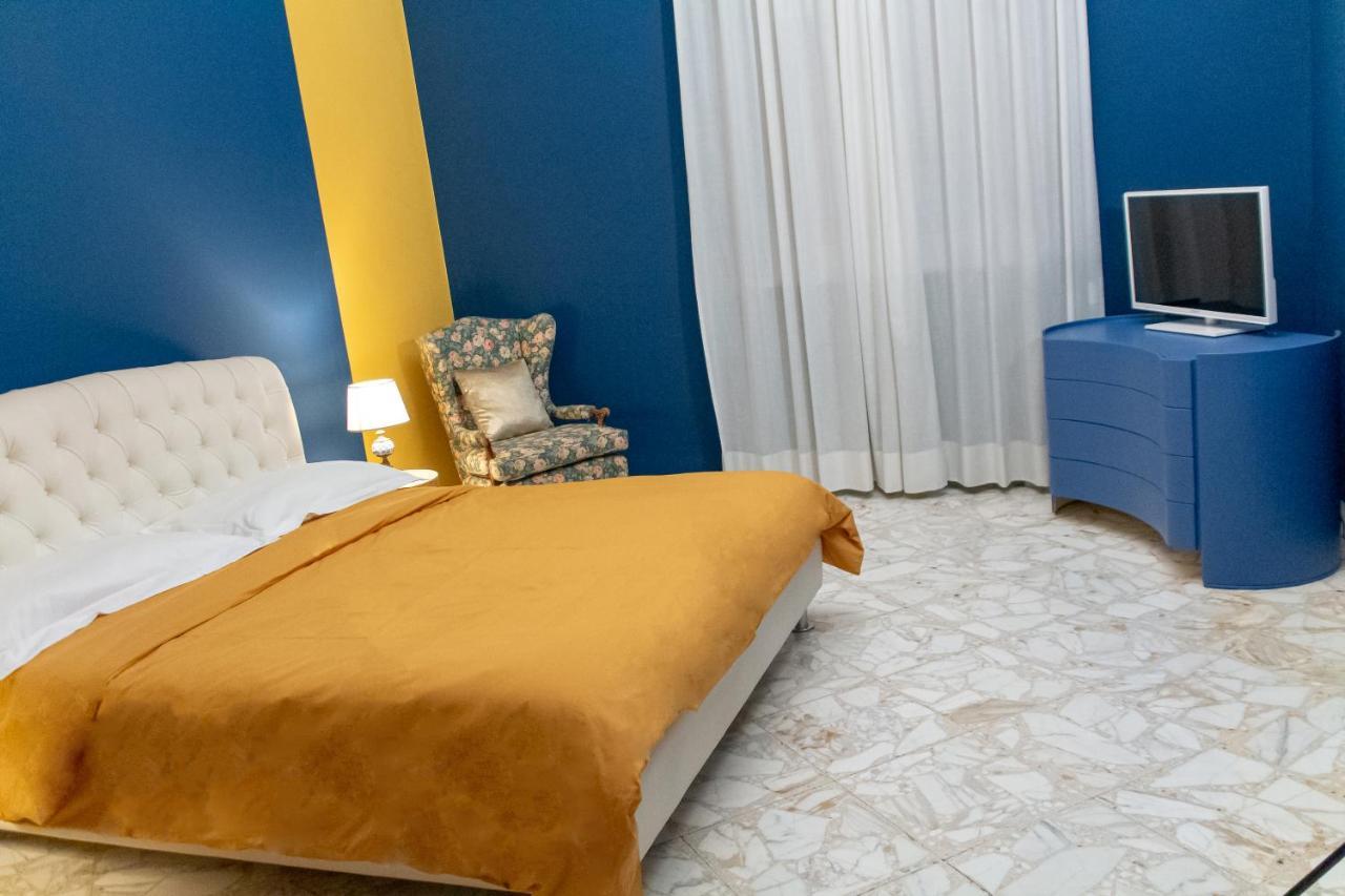 Interno 9 Hotel Bari Ngoại thất bức ảnh