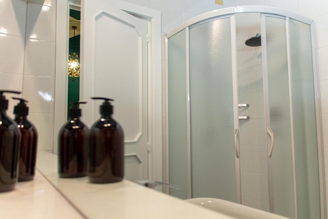 Interno 9 Hotel Bari Ngoại thất bức ảnh