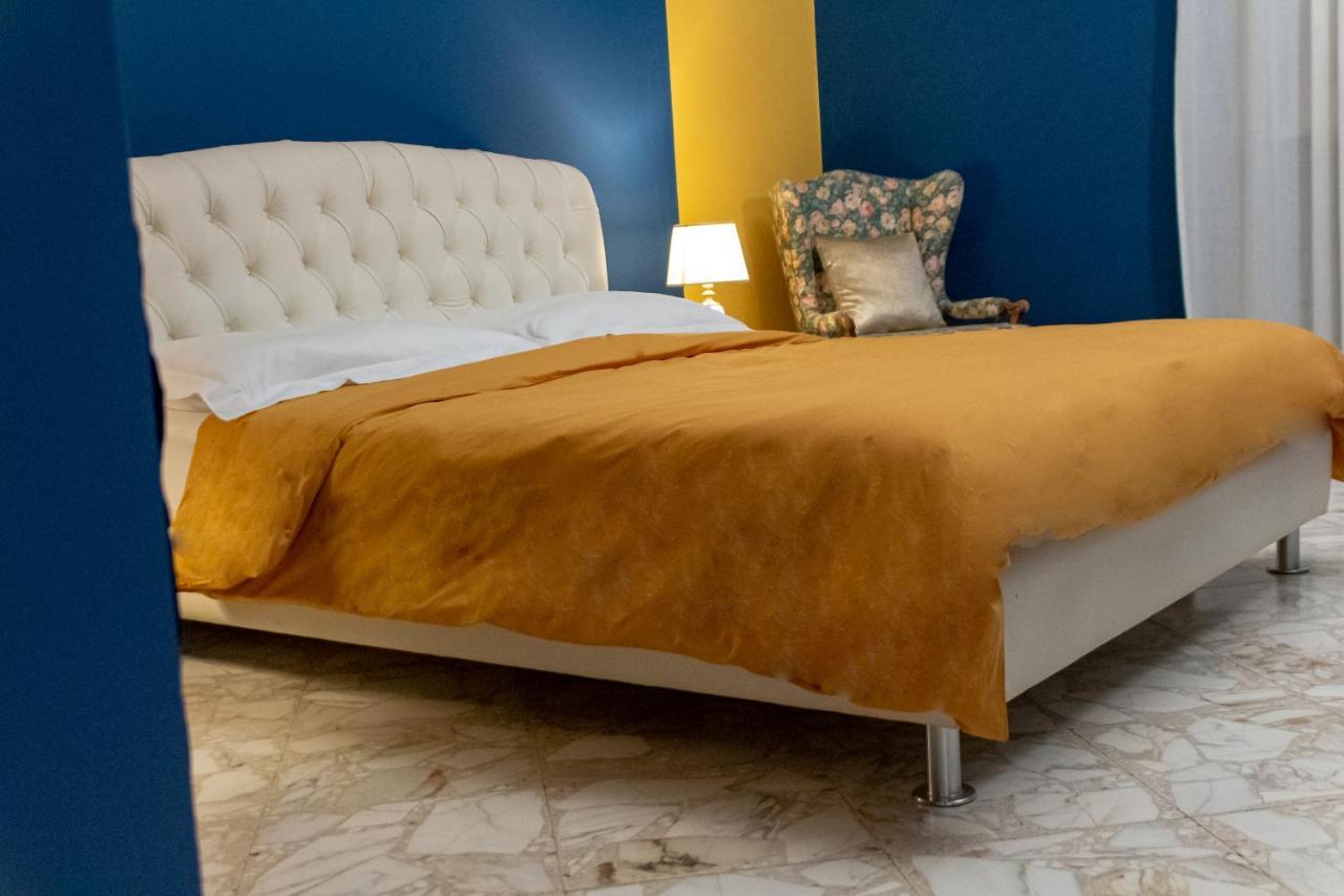 Interno 9 Hotel Bari Ngoại thất bức ảnh